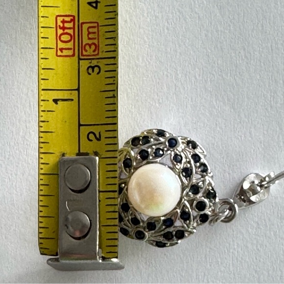 925 Silver Dangle Earrings with White Pearl and Blue Sapphires - Picture 7 of 8